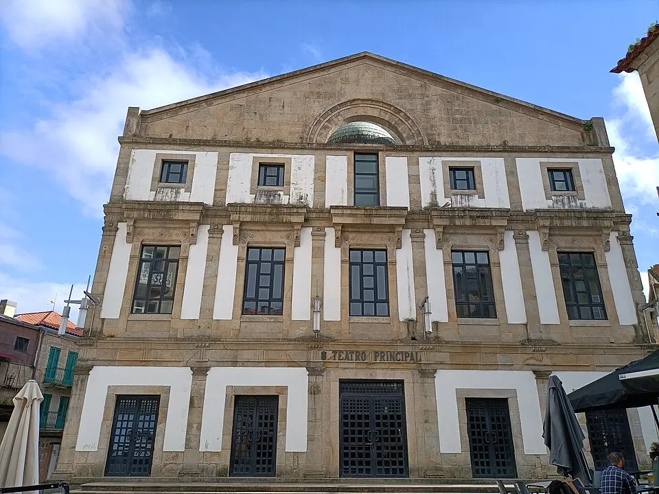 Kép: Domi402 · CC0 Teatro Principal de Pontevedra