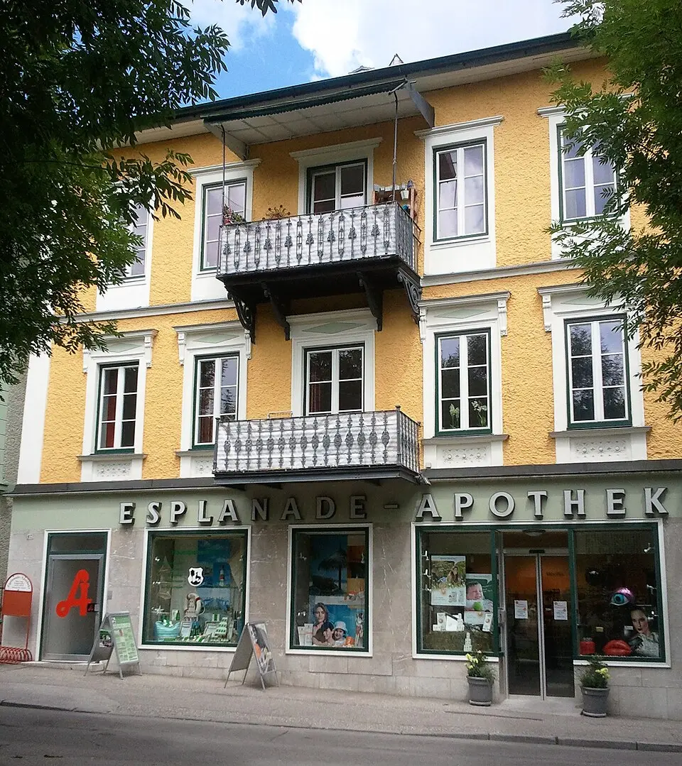 Bild: Andreas Mohr · CC BY 3.0 Esplanaden-Apotheke