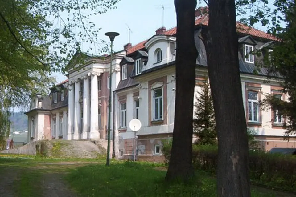 Pałac (dec. dwór), XVIII/XIX