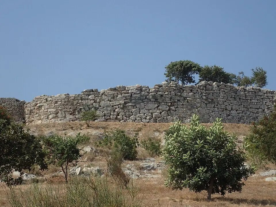 Τείχος Δυμαίων