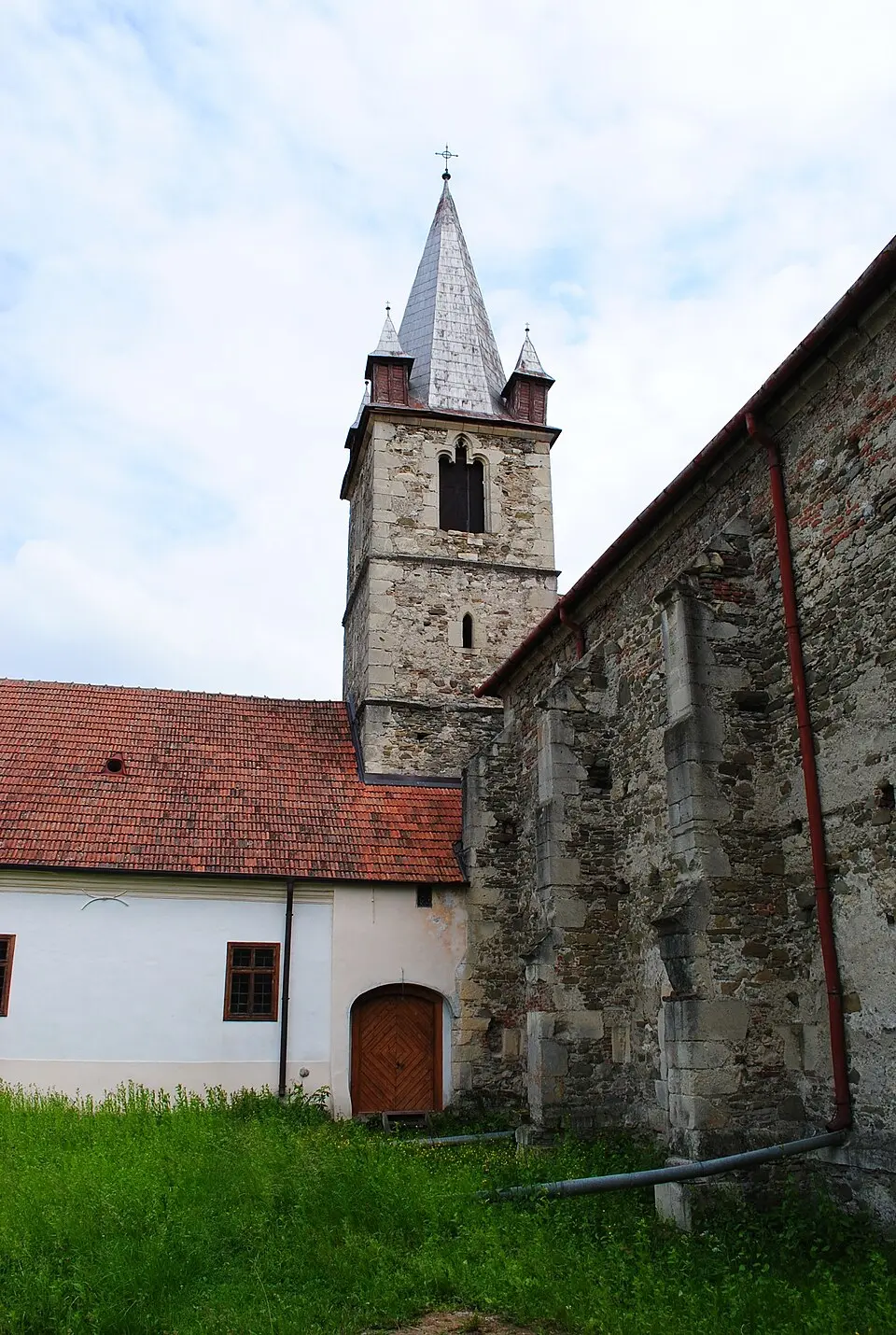 Obrázok: Andrei kokelburg · CC BY-SA 3.0 RO Mănăstirea romano-catolică din Teiuș