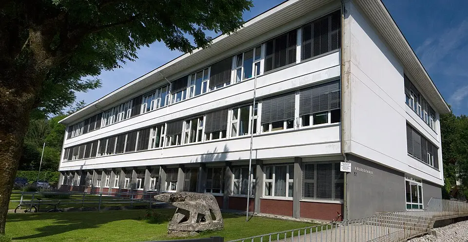 Zentralvolksschule