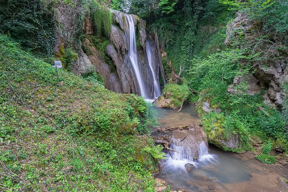 Blumenfelder-Wasserfall