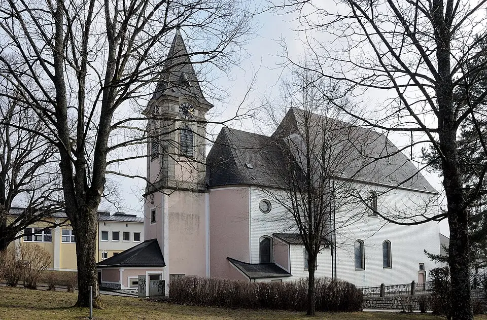 Bild: Isiwal · CC BY-SA 3.0 AT Bründlkirche