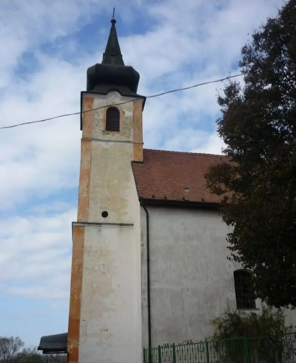Immagine: Biki at Hungarian Wikipedia · CC BY-SA 3.0 Terény