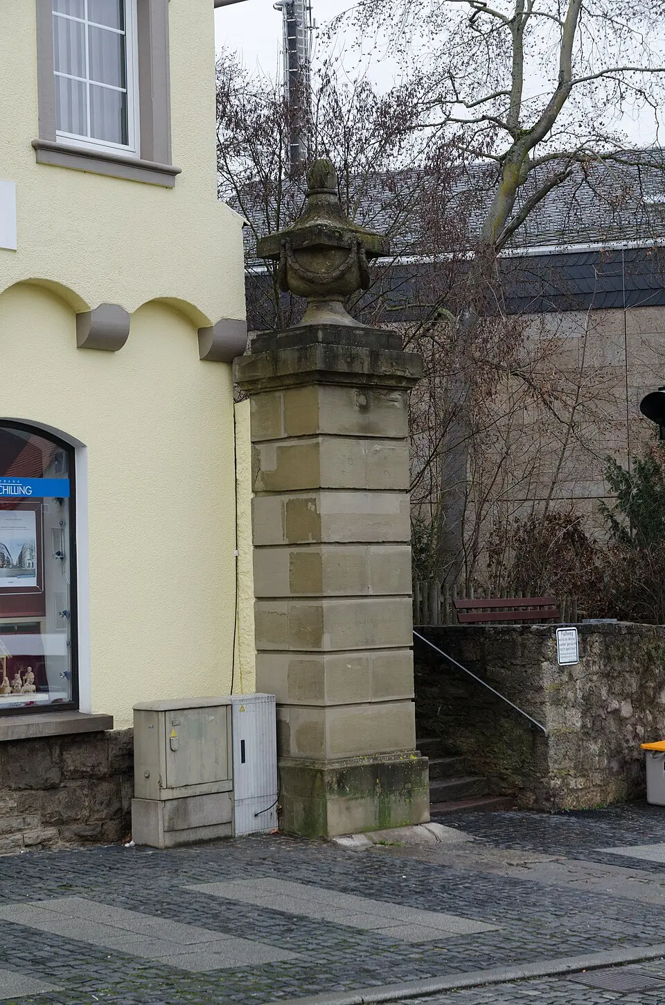 Zwei Torpfeiler