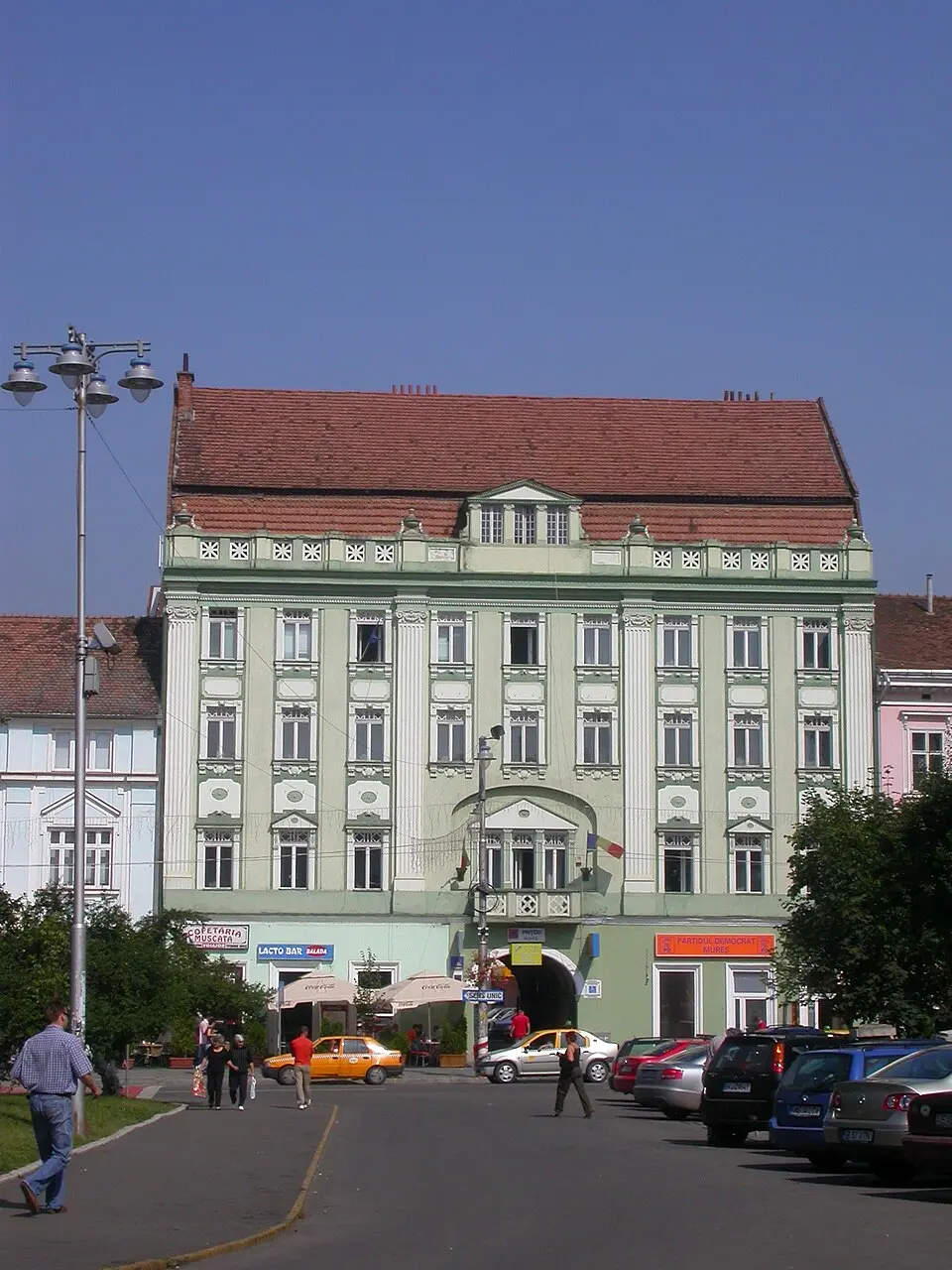 Palatul Apollo