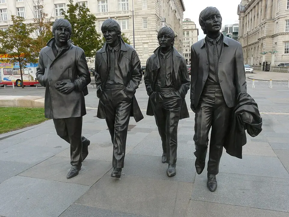 The-Beatles-Skulpturengruppe
