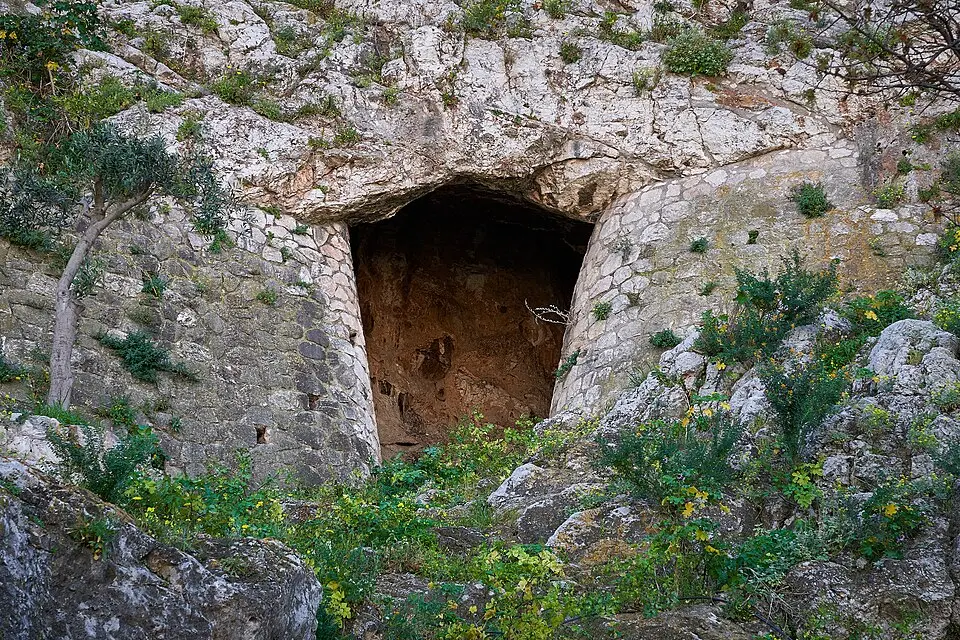 Σπήλαιο Μυκηναϊκής Κρήνης