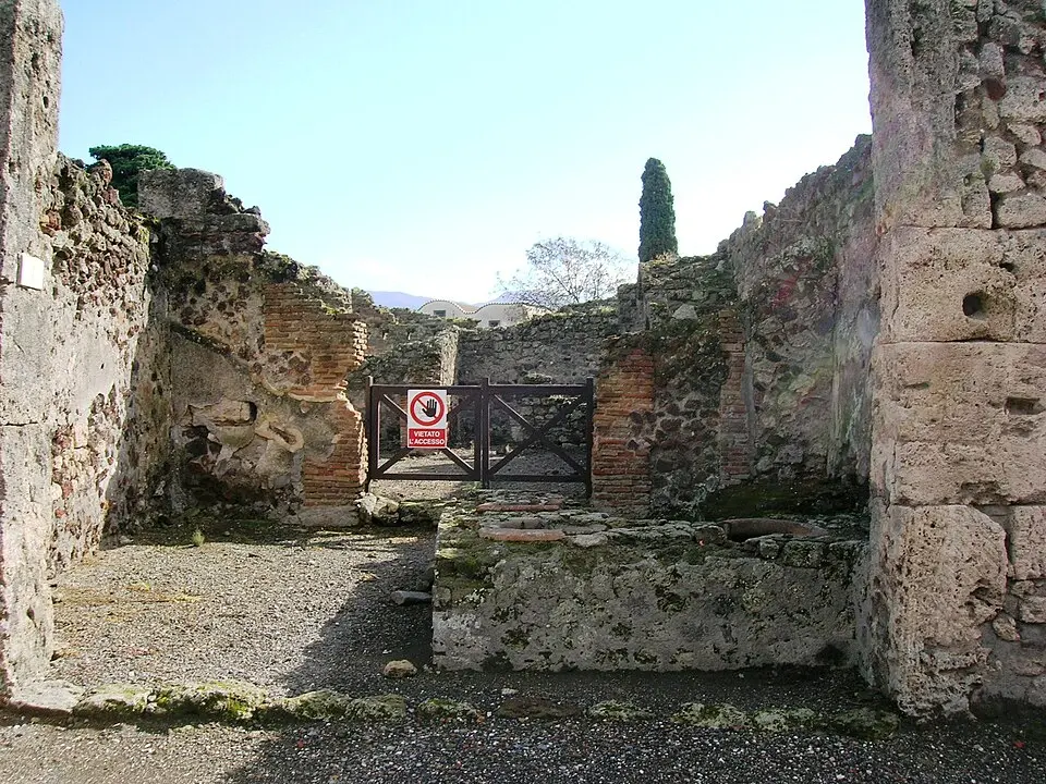 thermopolium di L. Statius Receptus (IX.9.1)