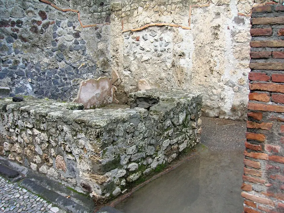thermopolium (VII.7.9)