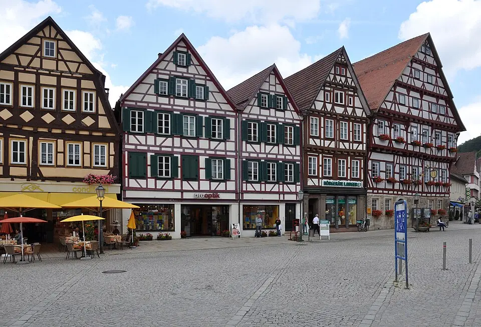 Slika: Photo: Andreas Praefcke · CC BY 4.0 Schwesternsammlung Urach