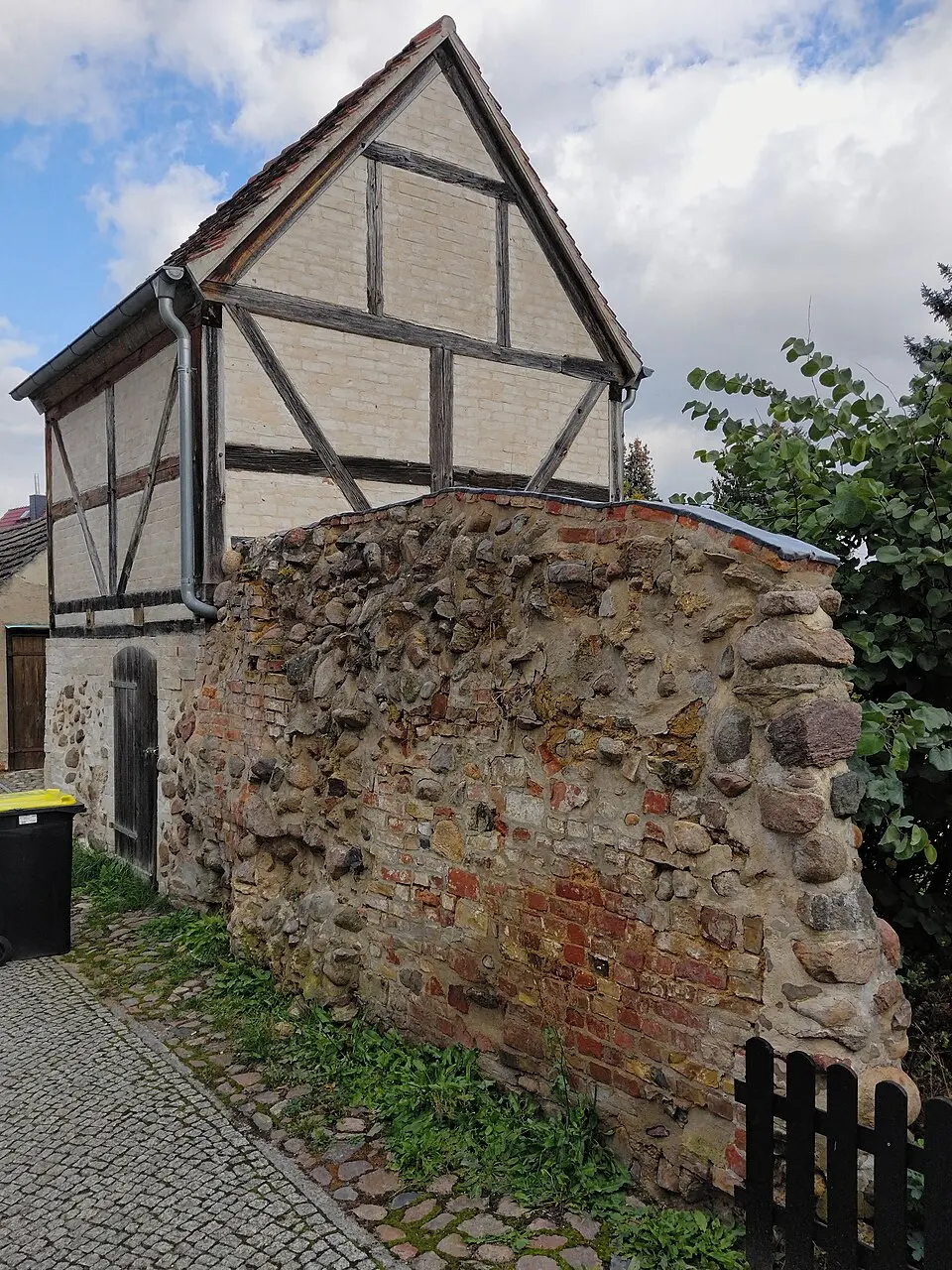 Image: Bildarbeiter · CC BY 4.0 Stadtmauer Bad Belzig