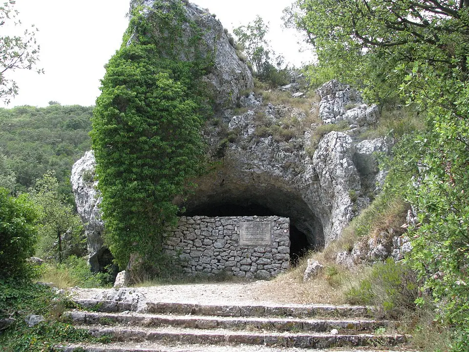 Titova špilja