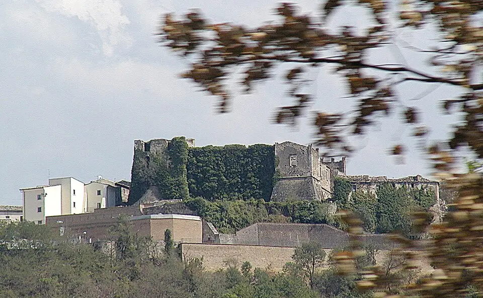 castello Caracciolo