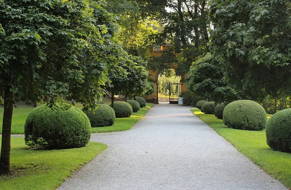 Slika: Anna reg · CC BY-SA 3.0 AT Schlosspark Ambras