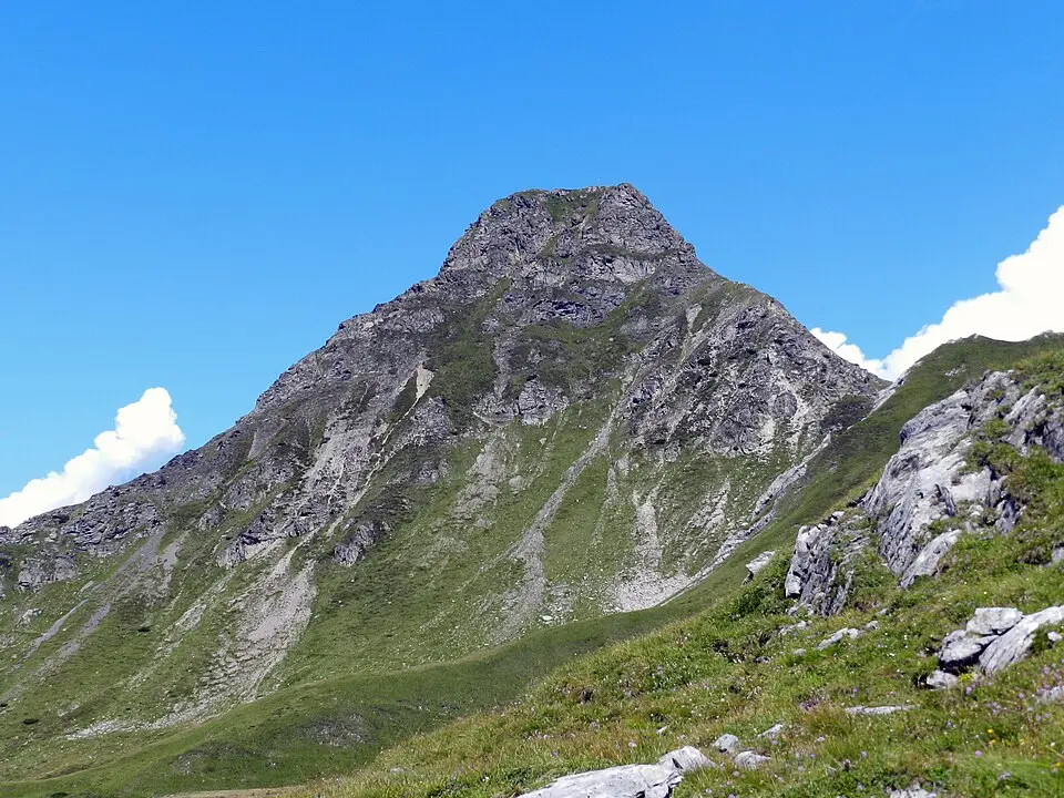 Kép: Axel.Mauruszat · CC BY 3.0 DE Torhelm