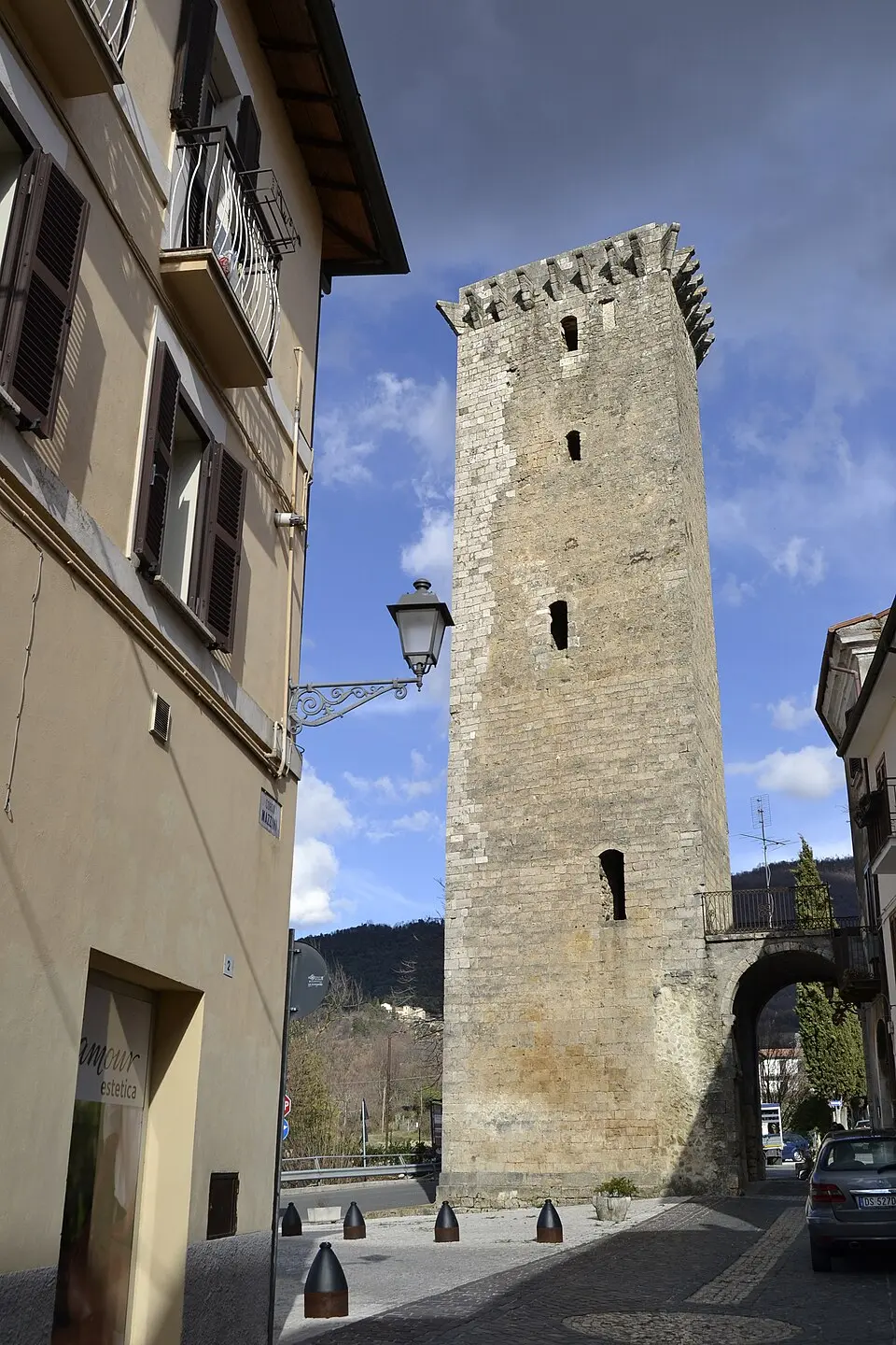Torre angioina