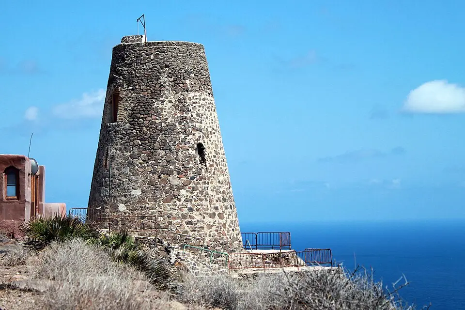 Torre de Vela Blanca