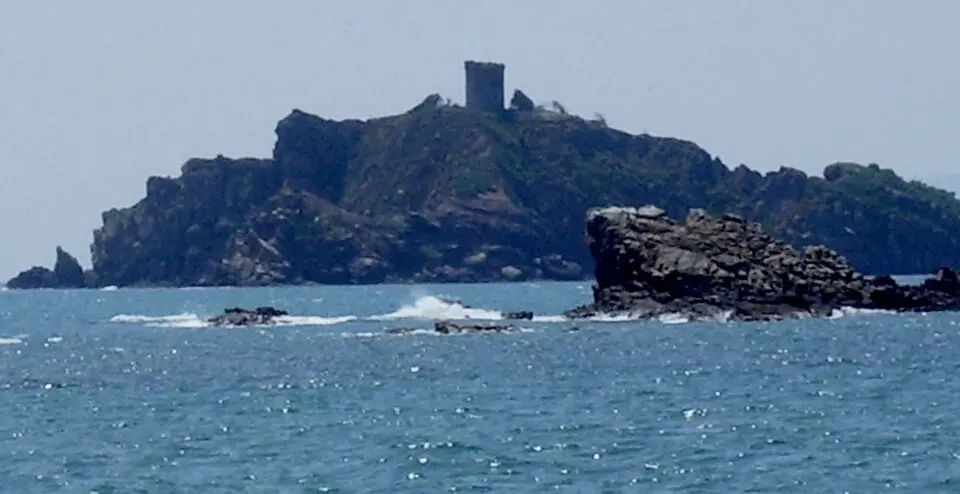 Sparviero Island