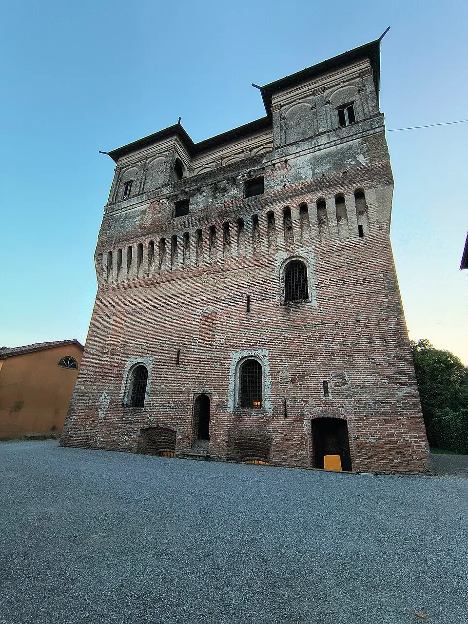 Immagine: Mannivu · CC BY-SA 4.0 Torre di Tristano