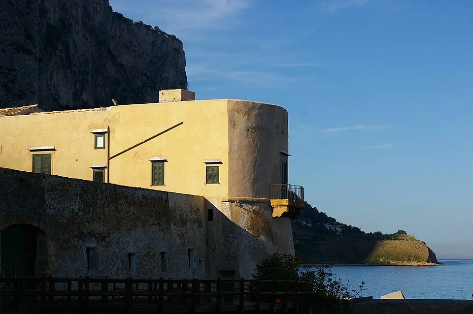 Torre della Tonnara di Vergine Maria