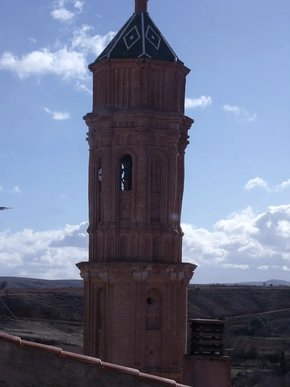 Image: Pgp15 · CC BY-SA 4.0 Plenas