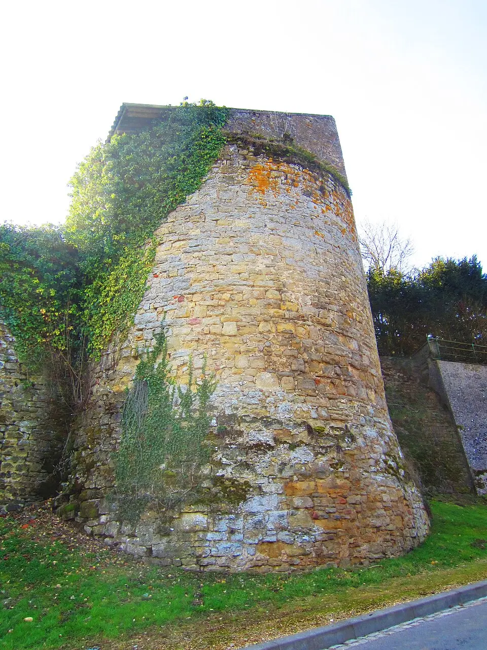 château de Roussy-Seigneurie