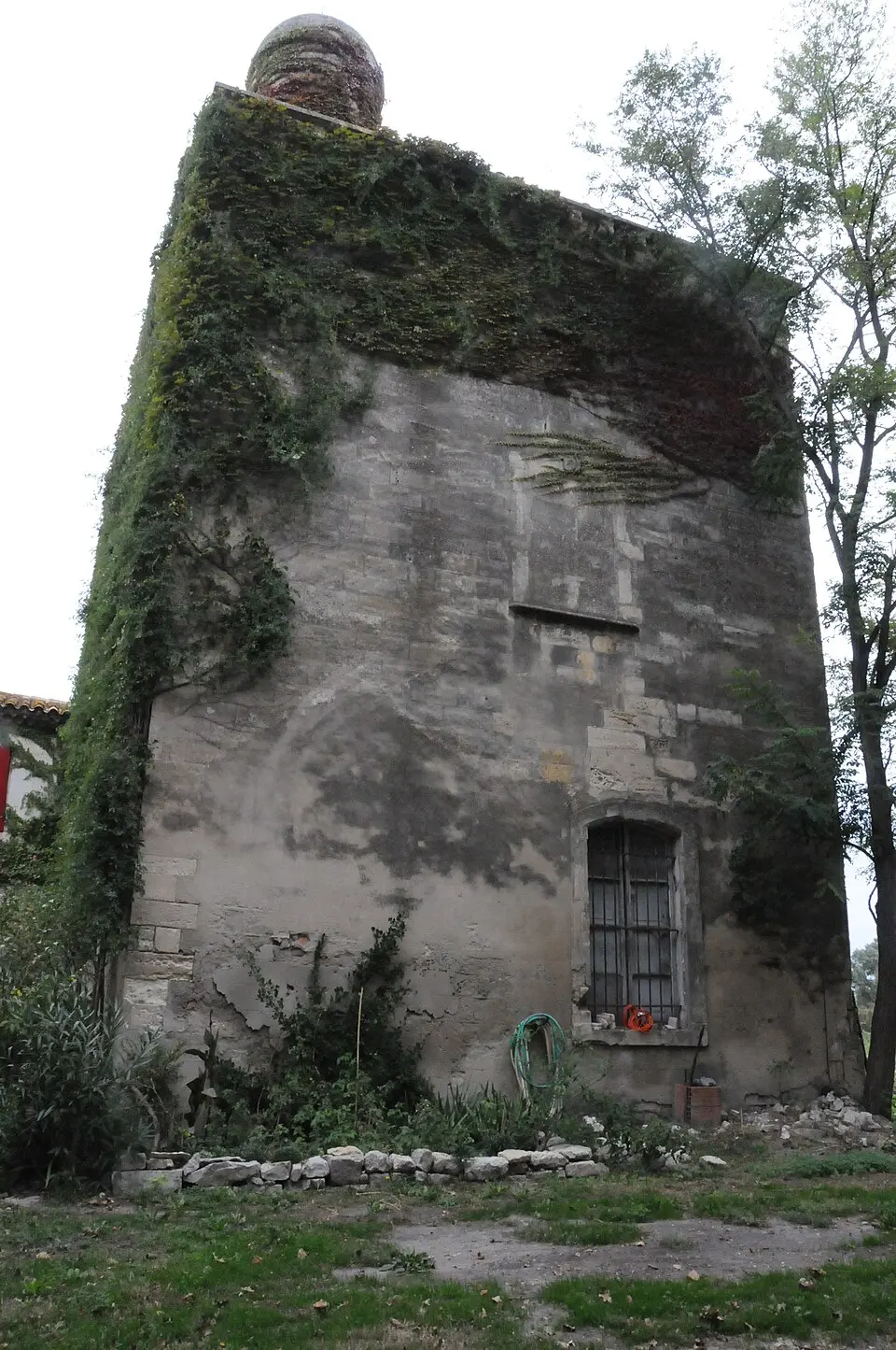 tour d'Amphoux