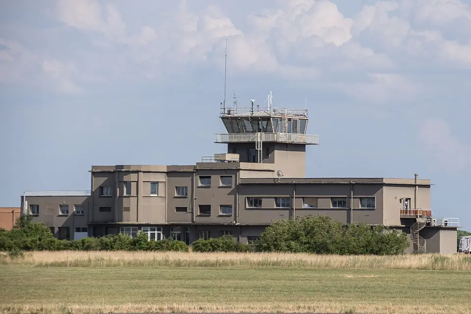 base aérienne 102 Dijon-Longvic