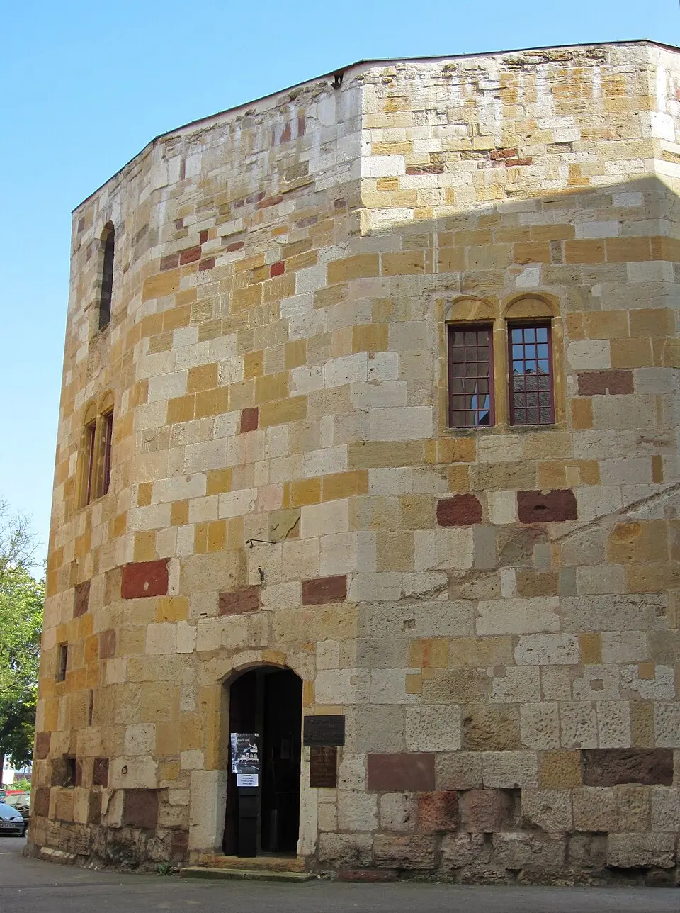 Bild: Aimelaime at French Wikipedia · Public domain Tour aux Puces