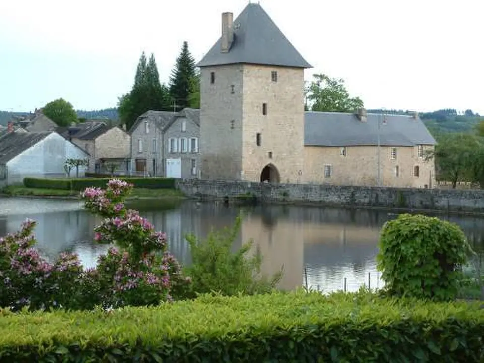 château de Peyrat-le-Château
