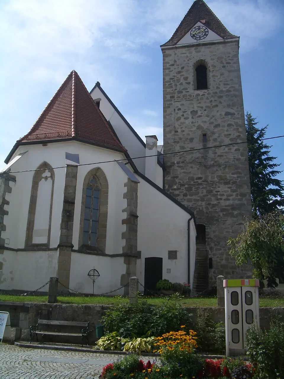 Bild: Martin Windischhofer · CC0 Kath. Pfarrkirche hll. Peter und Paul