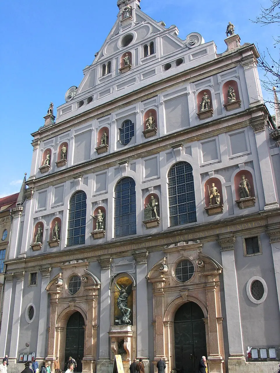 Cerkev sv. Mihaela, München