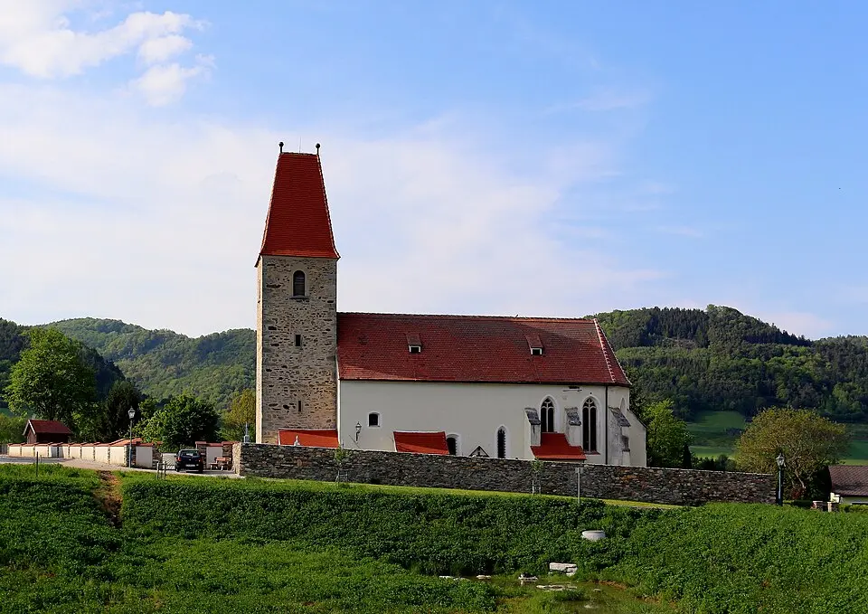 Kirchhofmauer