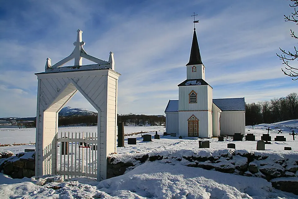Tranøy kirke