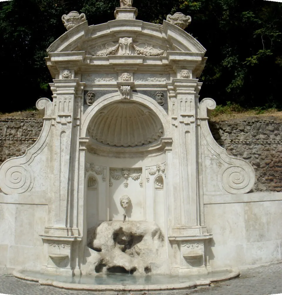 Image: user:Lalupa · CC BY-SA 3.0 fontaine de la Prison