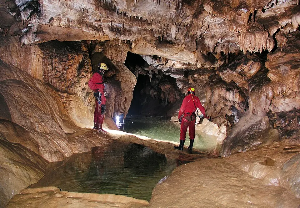 grotte de la Trayolle
