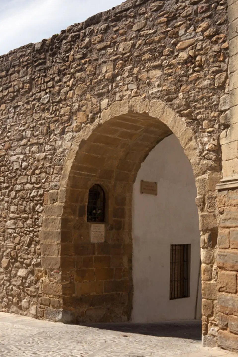 Torreón y Puerta del Barbudo