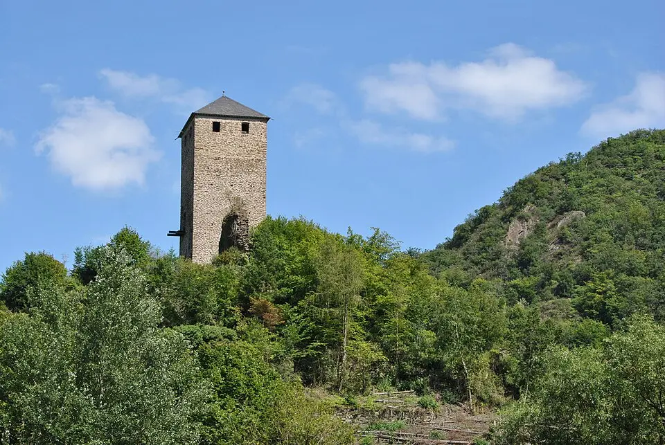Burg Treis