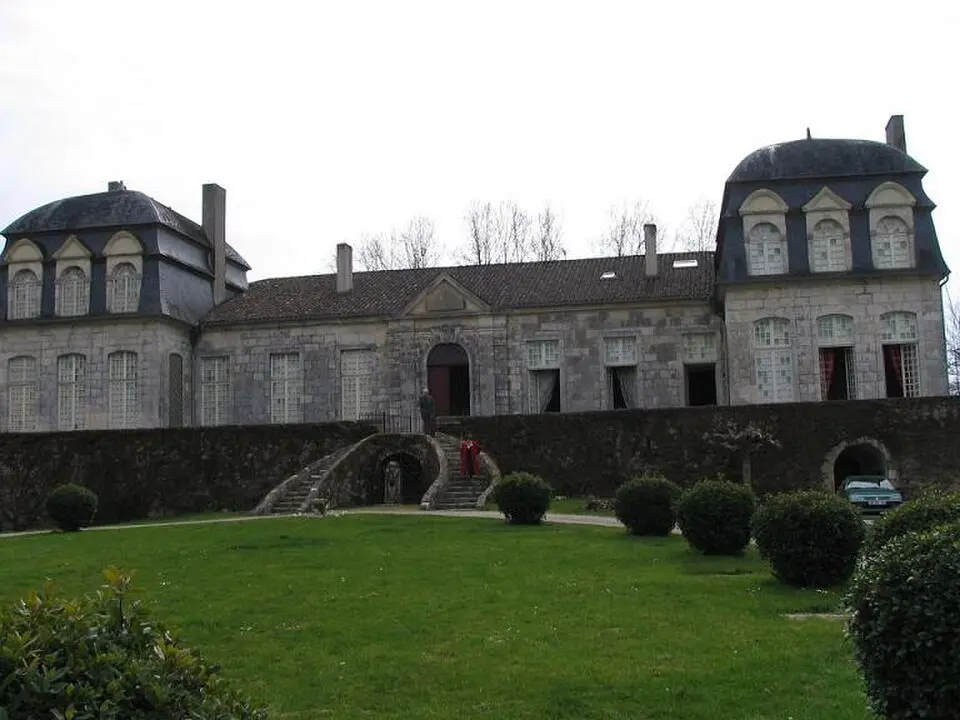 Image: Enallo · CC BY-SA 3.0 Château de Trenqueléon