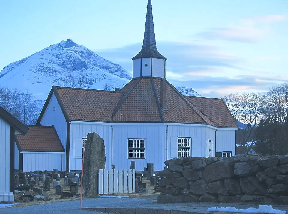 Tresfjord kirke