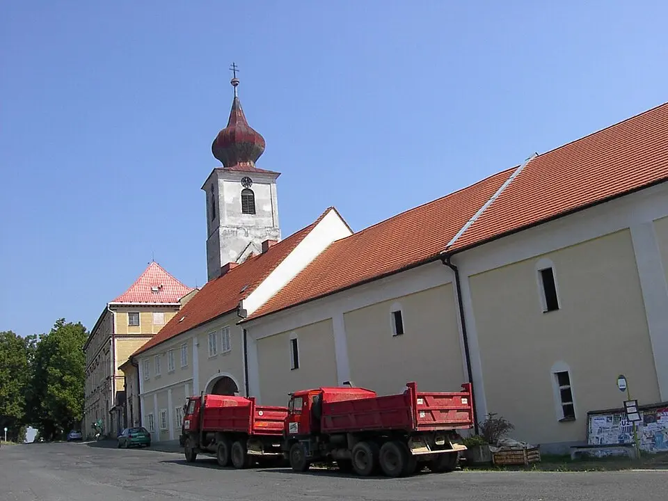 Trhanov