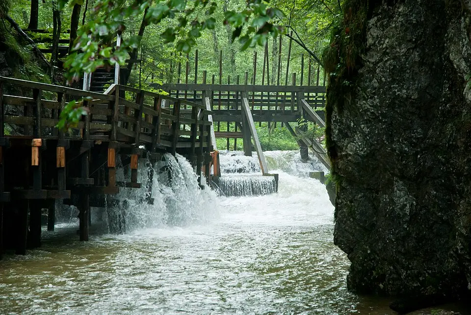 Holztriftanlage