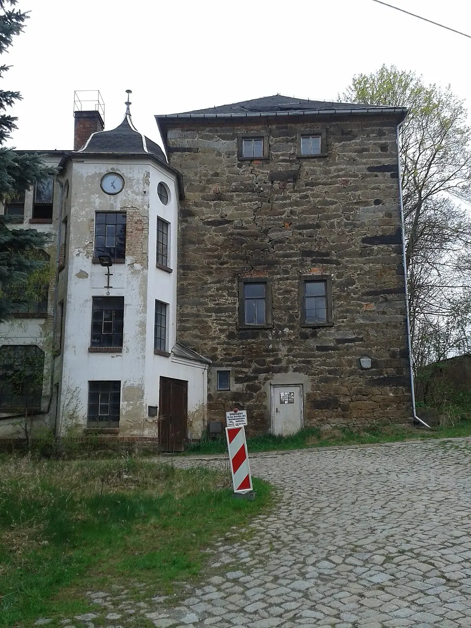 Trockenturm Geißlerweg 3
