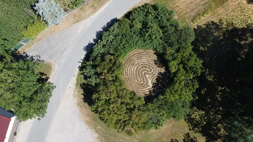 Rasenlabyrinth (Graitschen auf der Höhe)