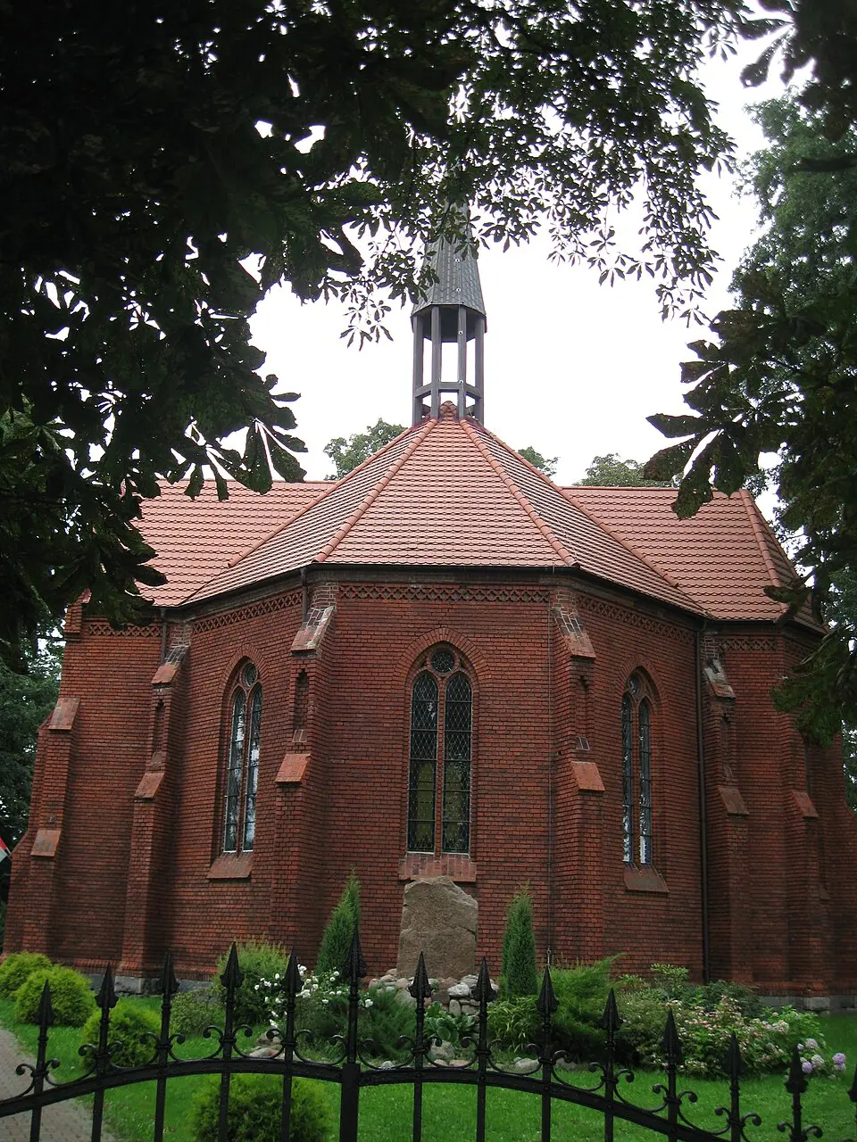 Kaplica pałacowa ewangelicka, ob. kościół św. Kazimierza