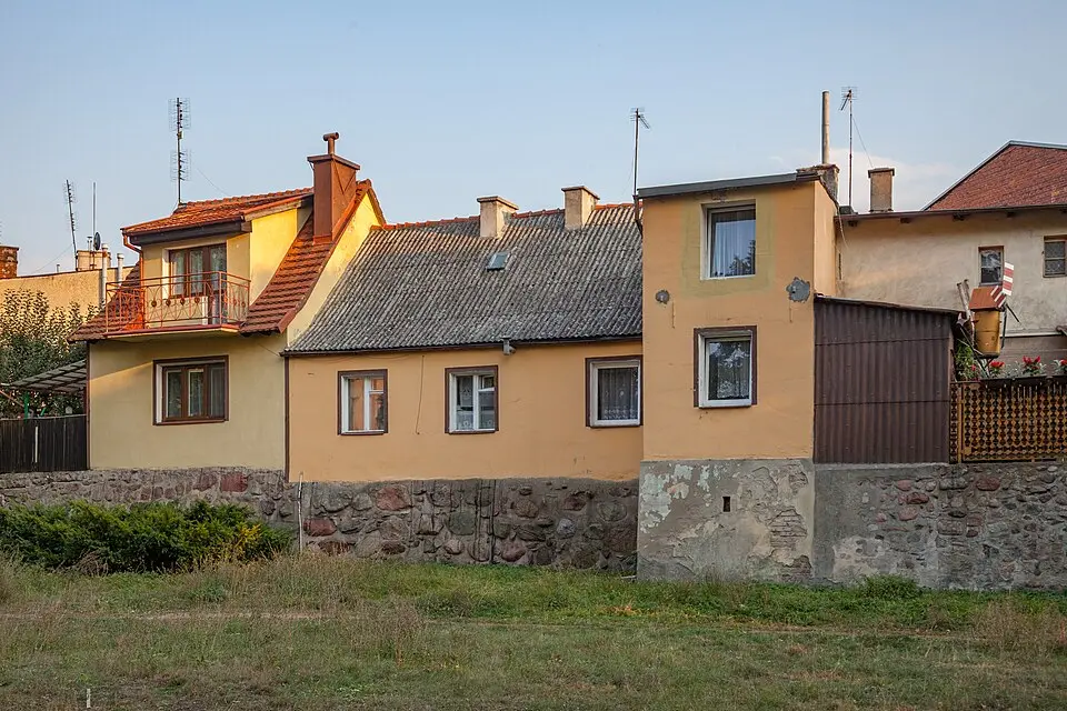 Mury miejskie w Tucholi (fragmenty)