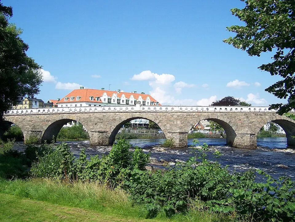 Tullbron