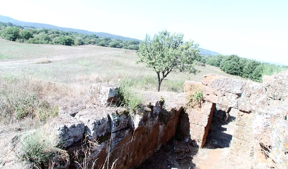 Necropoli di Caiolo